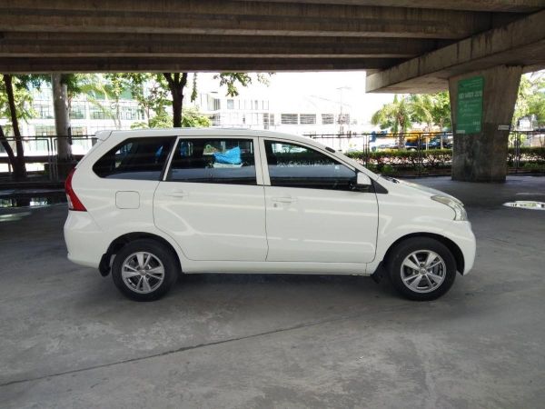TOYOTA AVANZA 1.5G AT ปี 2014 รูปที่ 2
